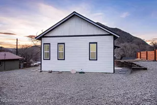 146 N 7th St, New Castle, CO 81647 - Photo 27