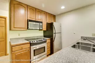 201 14th St, Glenwood Springs, CO 81601 - Photo 5