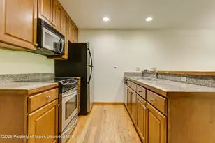 201 14th St, Glenwood Springs, CO 81601 - Photo 3