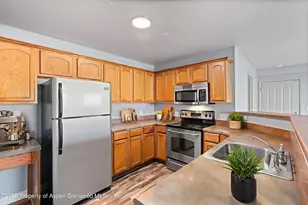 433 River View Dr, New Castle, CO 81647 - Photo 3