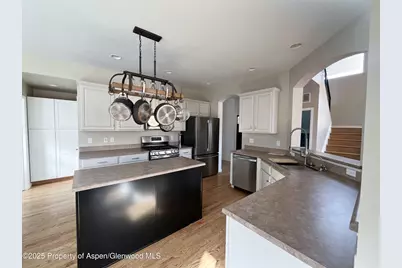 132 Kit Carson Peak Ct, New Castle, CO 81647 - Photo 9