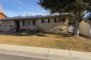 829 Stout St, Craig, CO 81625 - Photo 3