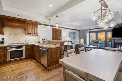 415 E Dean St., Unit 16, Week 9, Aspen, CO 81611 - Photo 5