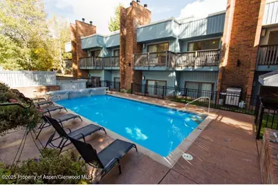 232 W Hyman Avenue #11 (wks. 4,8,39), Aspen, CO 81611 - Photo 3
