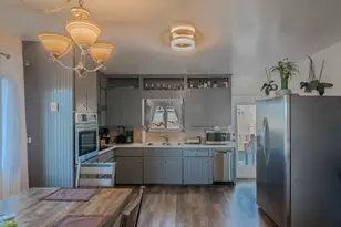 326 E 10th St, Rifle, CO 81650 - Photo 9