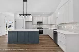 353 Roan Ct, Silt, CO 81652 - Photo 5