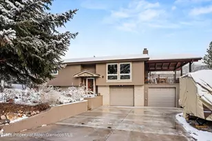 517 W 13th St, Glenwood Springs, CO 81601 - Photo 3