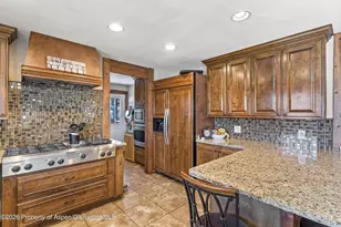 396 E 9th St, Craig, CO 81625 - Photo 9