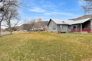 925 Cleveland St, Meeker, CO 81641 - Photo 27