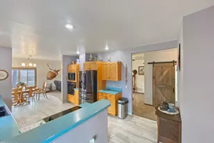 925 Cleveland St, Meeker, CO 81641 - Photo 5