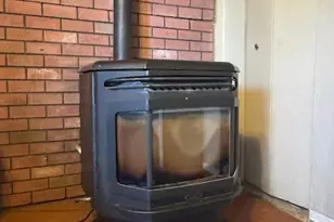 1018 E 7th St, Craig, CO 81625 - Photo 9