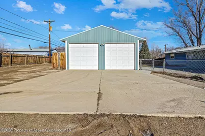 886 Washington Street, Craig, CO 81625 - Photo 3