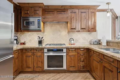 415 E Dean St., Unit 33, Week 32, Aspen, CO 81611 - Photo 5