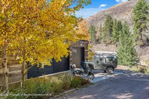 191 Skimming Ln, Aspen, CO 81611 - Photo 5