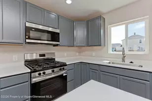 295 W 30th St, Rifle, CO 81650 - Photo 9