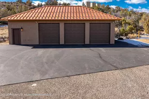 966 Mesa Dr, Rifle, CO 81650 - Photo 5