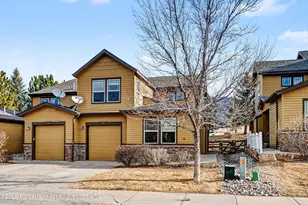 124 E Cathedral Ct, New Castle, CO 81647 - Photo 1