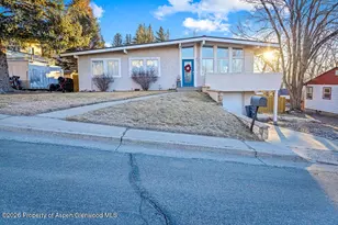 1005 Pershing St, Craig, CO 81625 - Photo 3