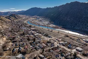 138 N 7th St, New Castle, CO 81647 - Photo 21