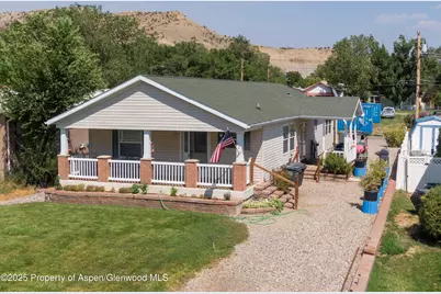 580 Denver Avenue, De Beque, CO 81630 - Photo 3