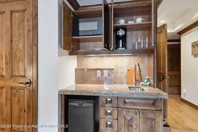 415 E Dean St., Unit 36, Weeks 5 & 6, Aspen, CO 81611 - Photo 19