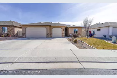 668 Strathearn Drive, Grand Junction, CO 81504 - Photo 1