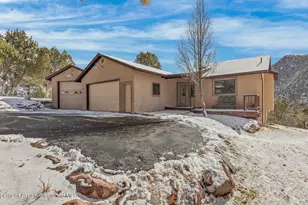 570 Canyon Creek Dr, Glenwood Springs, CO 81601 - Photo 3