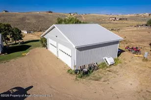 250 W 20th St, Craig, CO 81625 - Photo 5