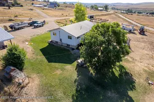 250 W 20th St, Craig, CO 81625 - Photo 3