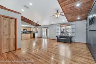 997 E 10th St, Craig, CO 81625 - Photo 9