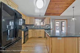 997 E 10th St, Craig, CO 81625 - Photo 21