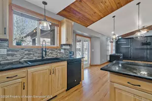 997 E 10th St, Craig, CO 81625 - Photo 17