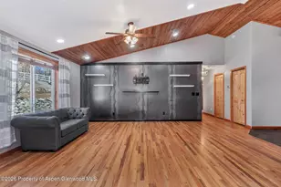 997 E 10th St, Craig, CO 81625 - Photo 7