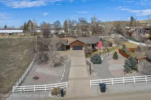 997 E 10th St, Craig, CO 81625 - Photo 3
