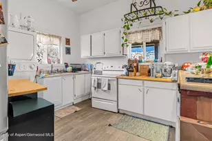 201 Dj Rd, Parachute, CO 81635 - Photo 39