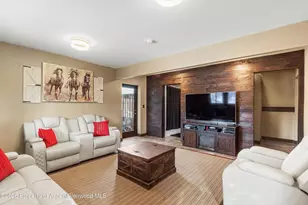 824 W 5th St, Rifle, CO 81650 - Photo 9