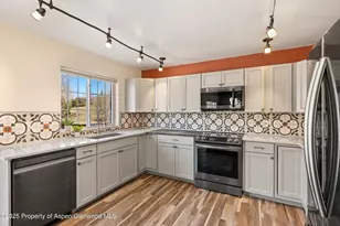 721 Pine Ct, New Castle, CO 81647 - Photo 7