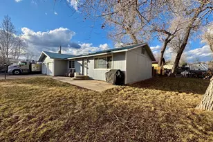 495 E 11th St, Craig, CO 81625 - Photo 11