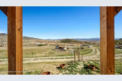 831 County Road 237, Silt, CO 81652 - Photo 7