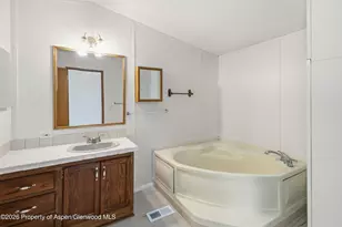 105 Silver Queen Cir, Parachute, CO 81635 - Photo 9