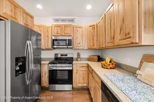 114 Redstone Dr, New Castle, CO 81647 - Photo 7