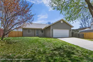 279 Lupine Dr, New Castle, CO 81647 - Photo 1