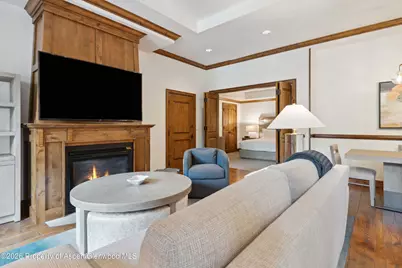 415 E Dean St, Unit 8, Week 12, Aspen, CO 81611 - Photo 3