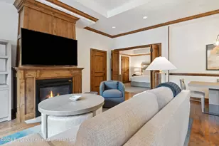 415 E Dean St Unit 8 Weeks 10 & 12, Aspen, CO 81611 - Photo 3