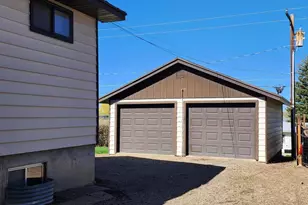 936 Legion St, Craig, CO 81625 - Photo 5