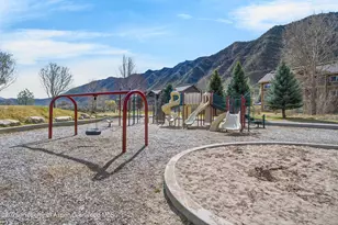 560 River View Dr, New Castle, CO 81647 - Photo 29