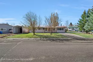 301 E View Dr, Hayden, CO 81639 - Photo 3