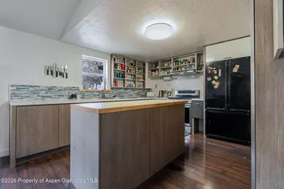 402 Apple Drive, New Castle, CO 81647 - Photo 11