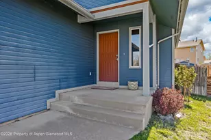212 Safflower Ct, New Castle, CO 81647 - Photo 3