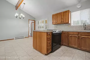 596 E Valley Ct, Grand Junction, CO 81504 - Photo 9